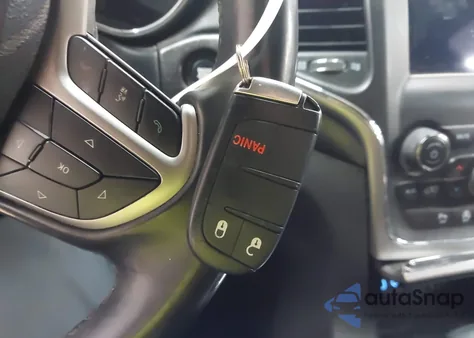 2018 Jeep Grand Cherokee Laredo E 4X4 из США, поврежденный, VIN 1C4RJFAG4JC378096